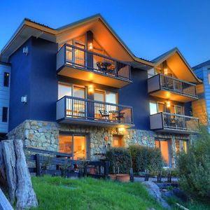 Snowgoose Apartments